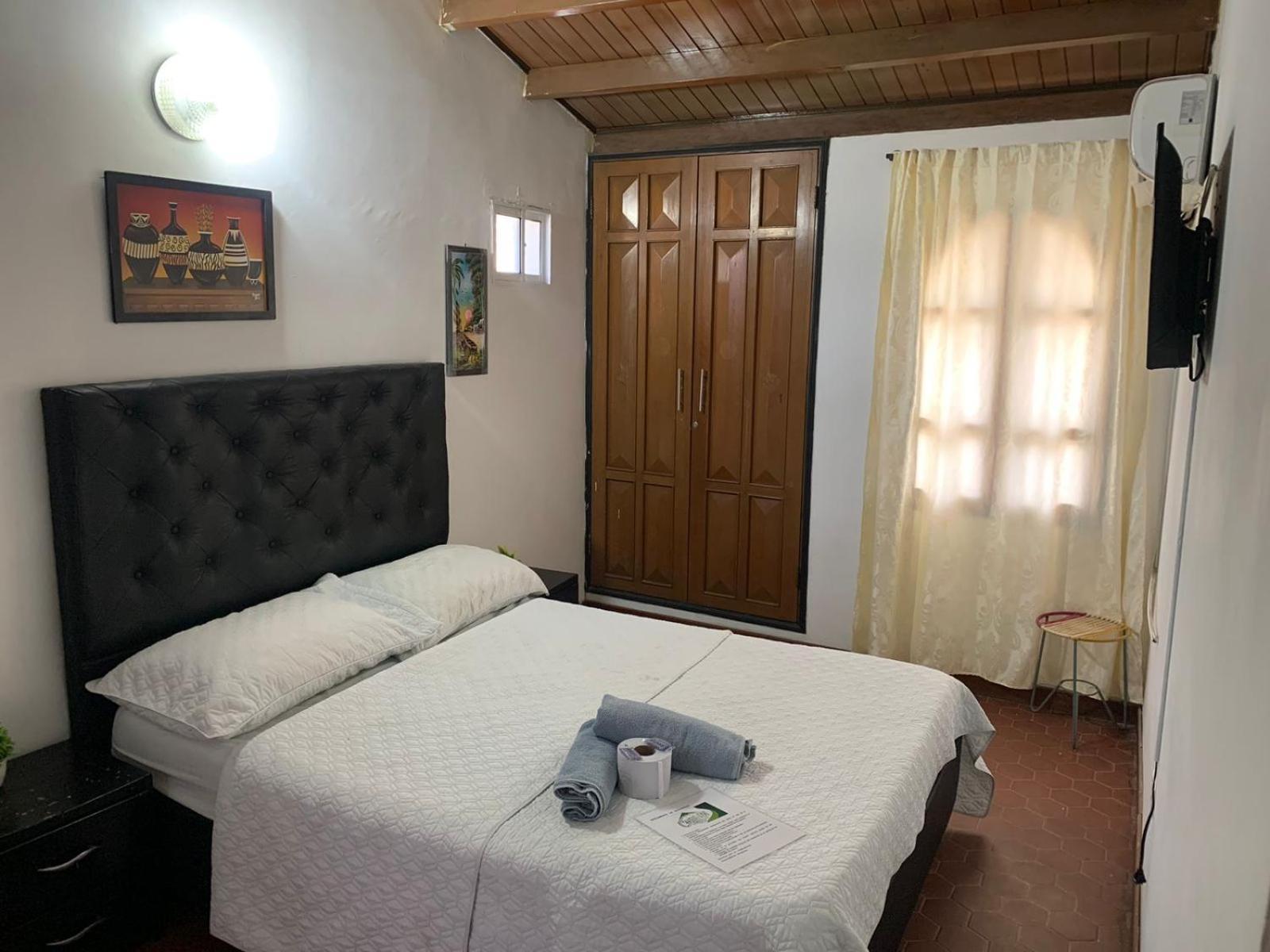 The Chill In Mansion Hostel Santa Marta Номер фото