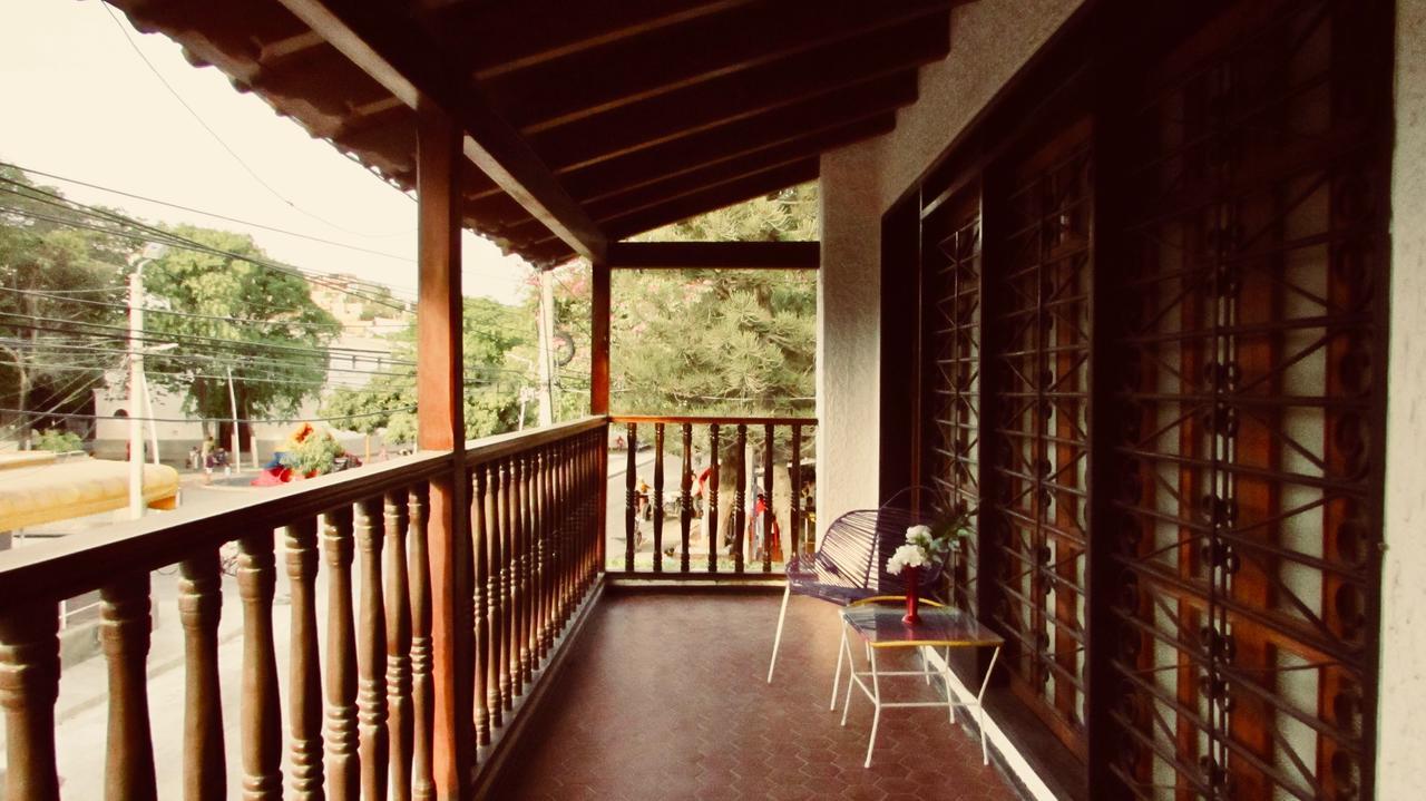 The Chill In Mansion Hostel Santa Marta Экстерьер фото
